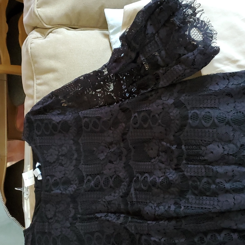 Black lace dress - Picture 4 of 7